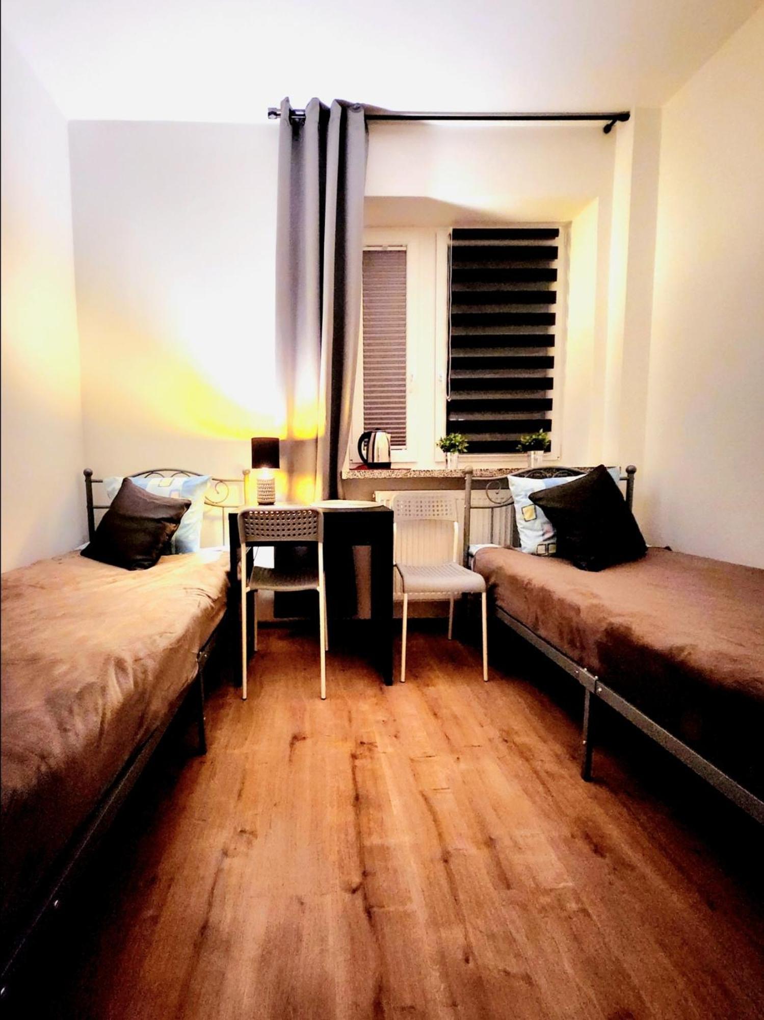 Pod Czapla Hostel Warsawa Bagian luar foto