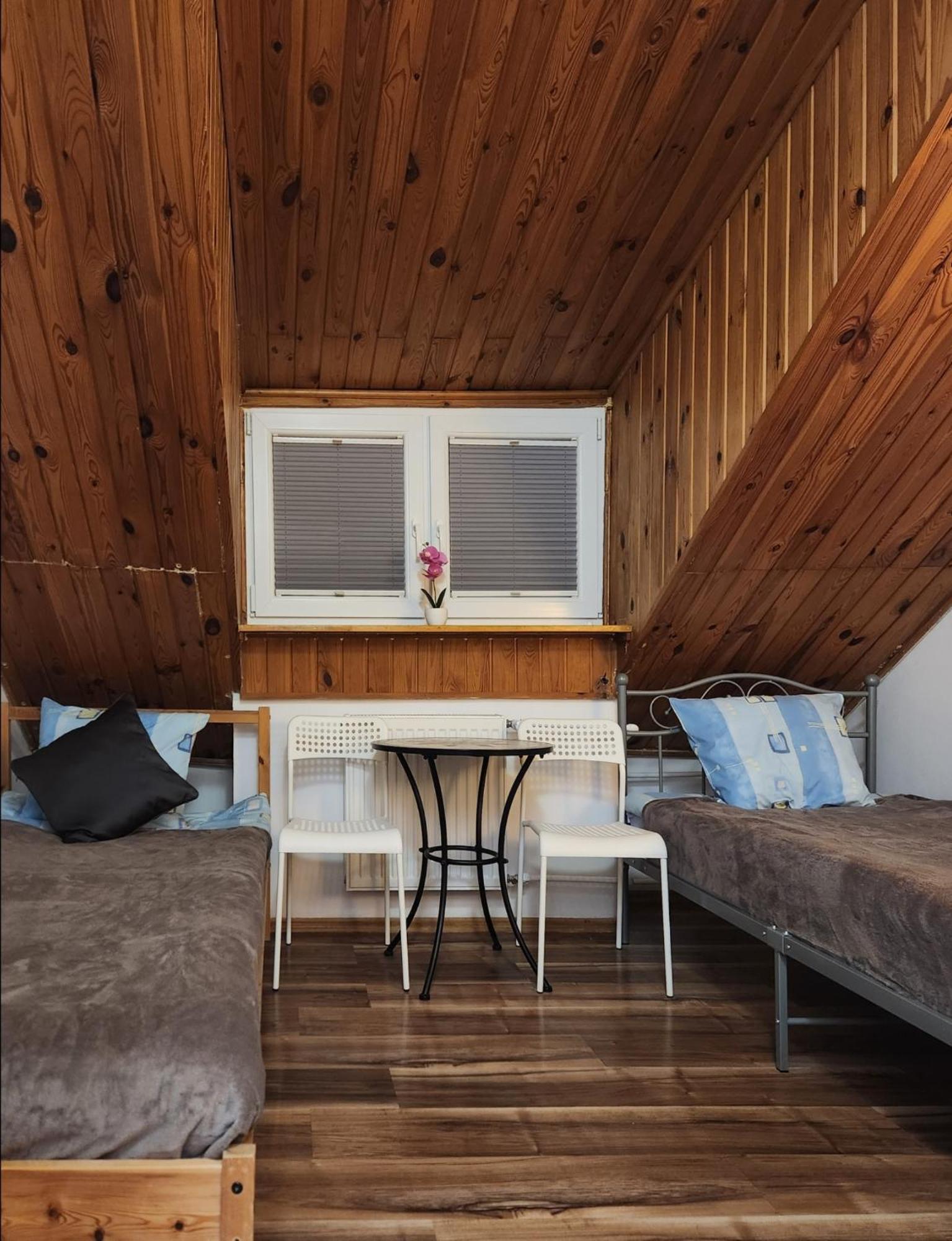 Pod Czapla Hostel Warsawa Bagian luar foto